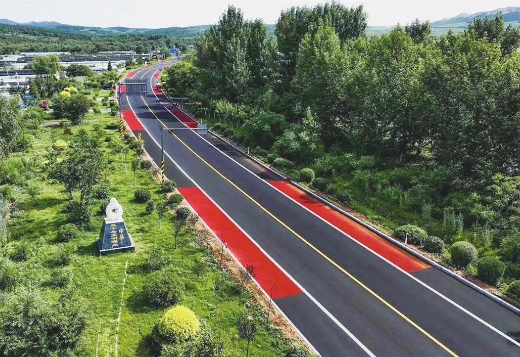 27.1公里長的紅山大道是一條引領(lǐng)旅游風尚、展現(xiàn)自然與文化之美的紐帶。朝陽發(fā)布供圖